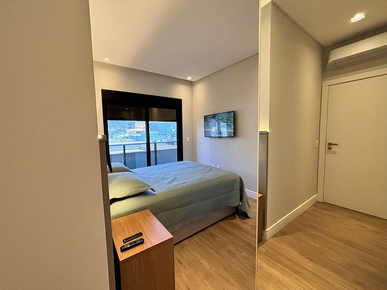 Apartamento de alto nivel en el tercer piso con ascensor a 8