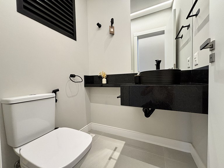 Apartamento alto padrão no 3º piso, com elevador