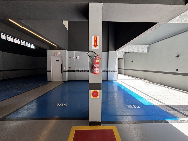004A- Apto alto padrão com 3 suítes, piscina em Bombas