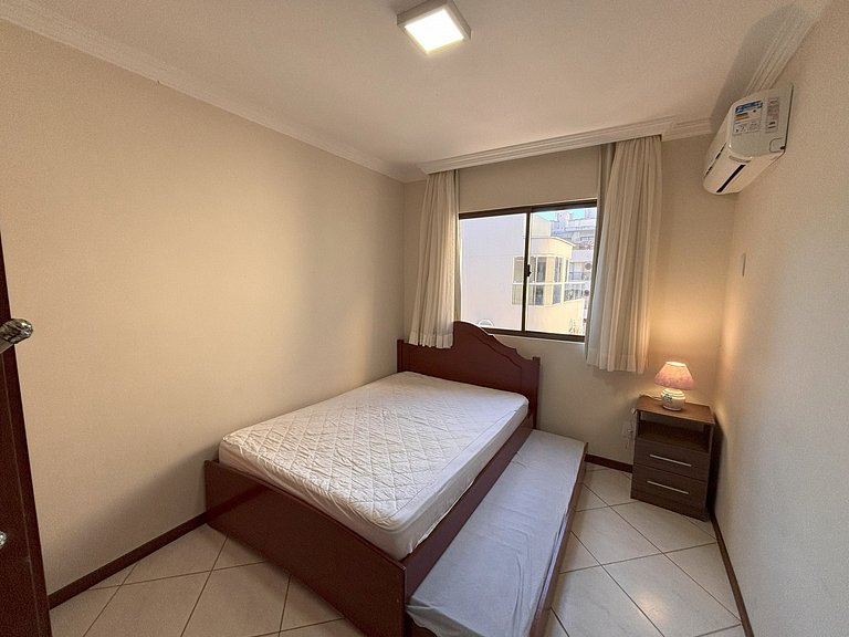 Apto de 2 habitaciones en la Playa de Bombas Código 002
