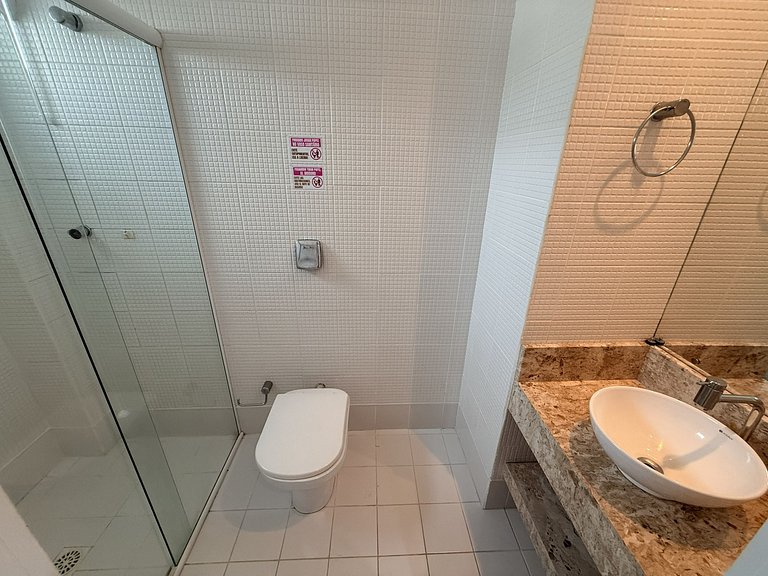 006- Apartamento para até 6 Pessoas em Bombas