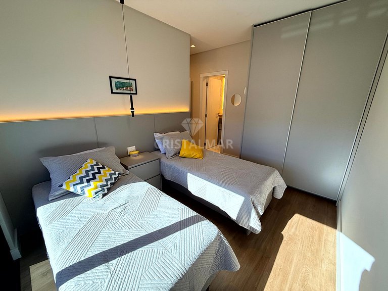 009- Apartment with 3 Suites and Pool 70 Meters from the Bea