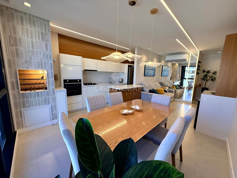 009- Apartamento 3 Suítes com Piscina a 70 Metros da Praia