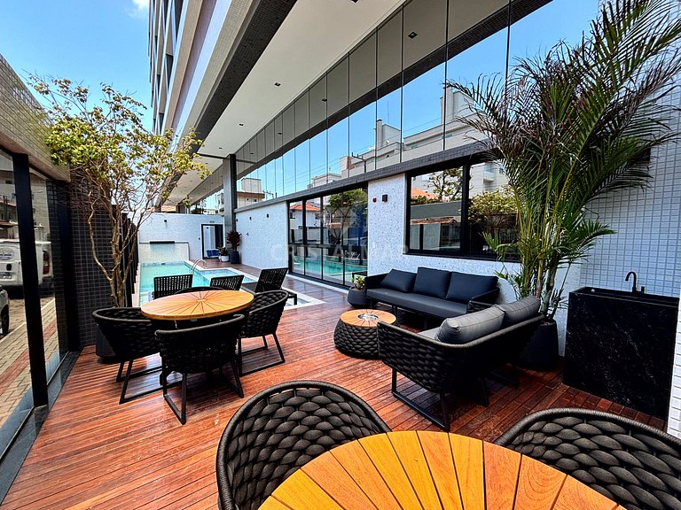009- Apartamento con 3 suites y piscina a 70 metros de la pl