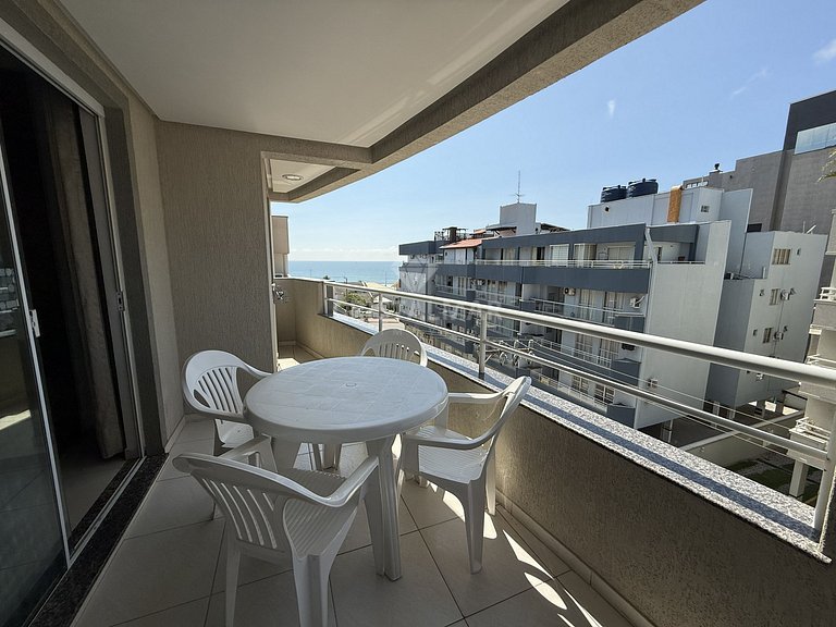 010- Apartamento de 3 habitaciones a 90 metros de la playa d