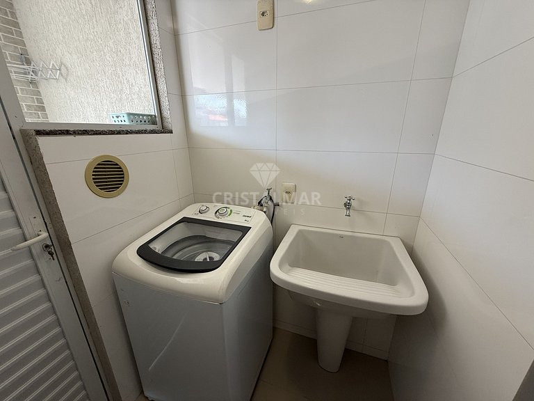 010- 3-Bedroom Apartment 90 Meters from Bombas Beach