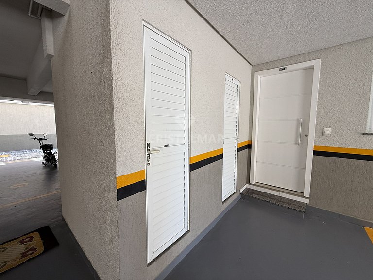010 - Apartamento 3 Quartos a 90 Metros da Praia de Bombas