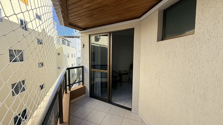 Apto de 2 habitaciones en la Playa de Bombas Código 002