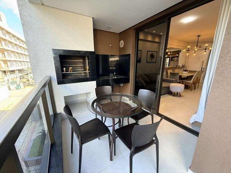 016- Apartment with Pool and Barbecue 170m from Bombas Beach