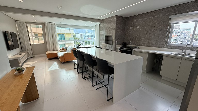 029- Penthouse with 3 suites at Bombas Beach