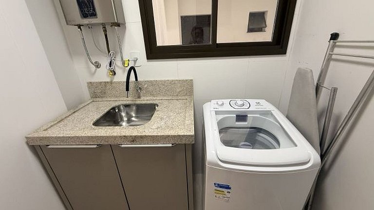 016- Apartamento com 2 quartos em Bombas