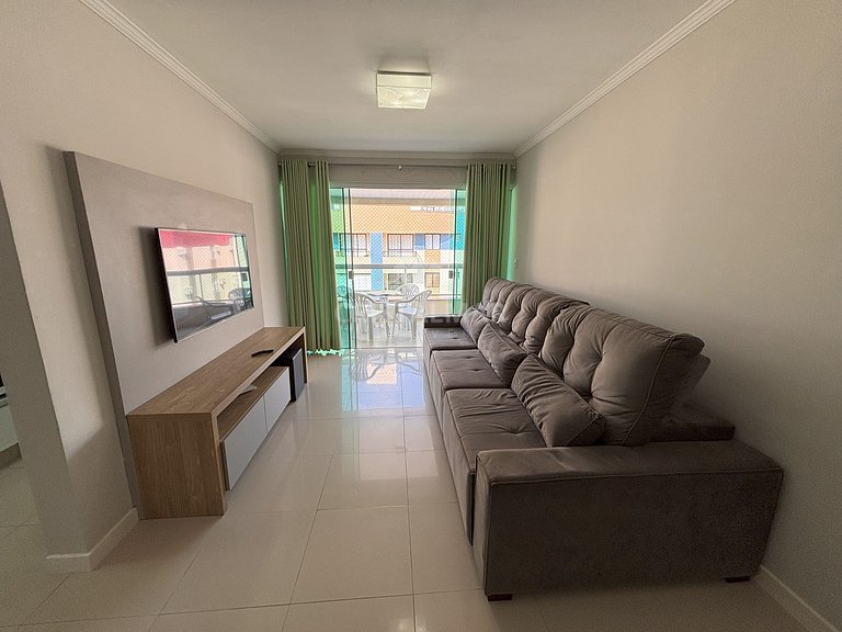 012 - Apartamento para 8 Pessoas a 80 Metros da Praia de Bom