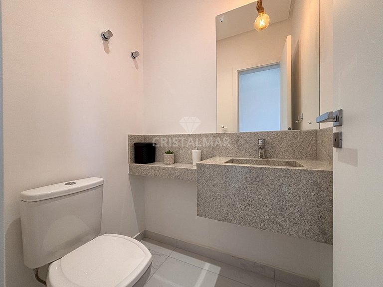 022- Apartamento 3 Suítes a 50m da Praia de Bombas