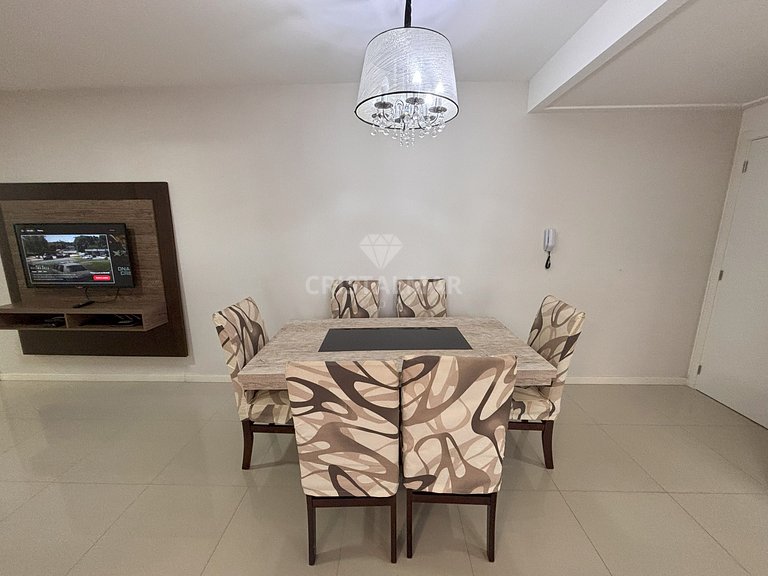 237- Apartamento com Piscina 2 Quartos 250m Praia Bombas
