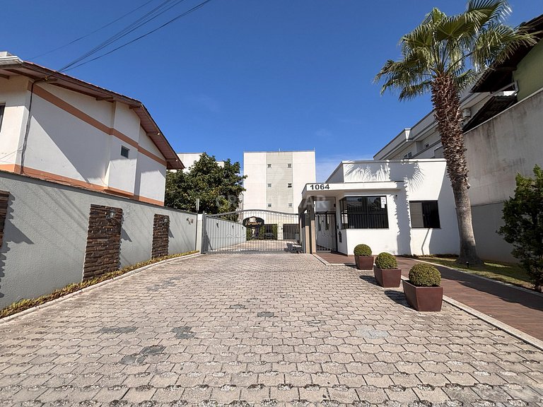 237- Apartamento com Piscina 2 Quartos 250m Praia Bombas