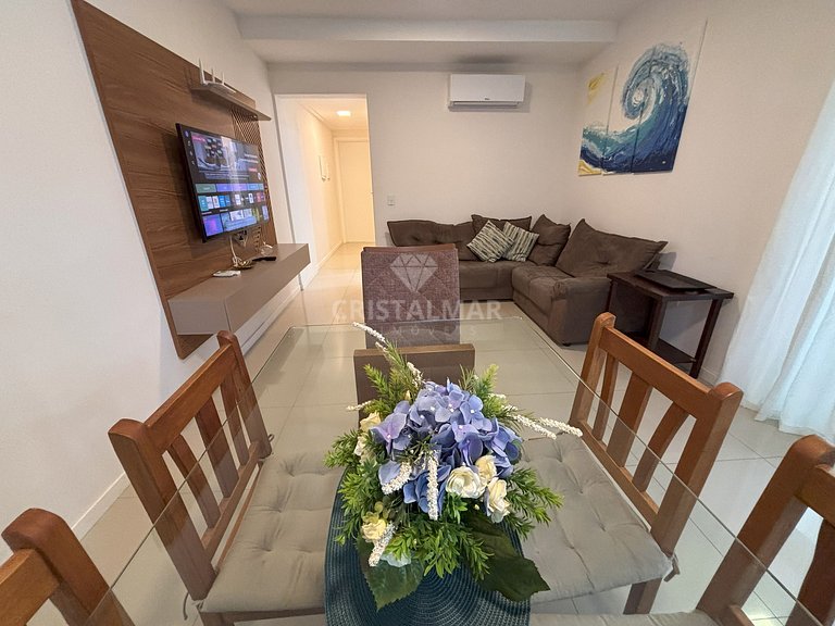 225- Apartamento com Piscina 2 Quartos 300m Praia Bombas