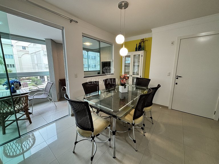 Apartment for 8 People 80m from Bombas Beach