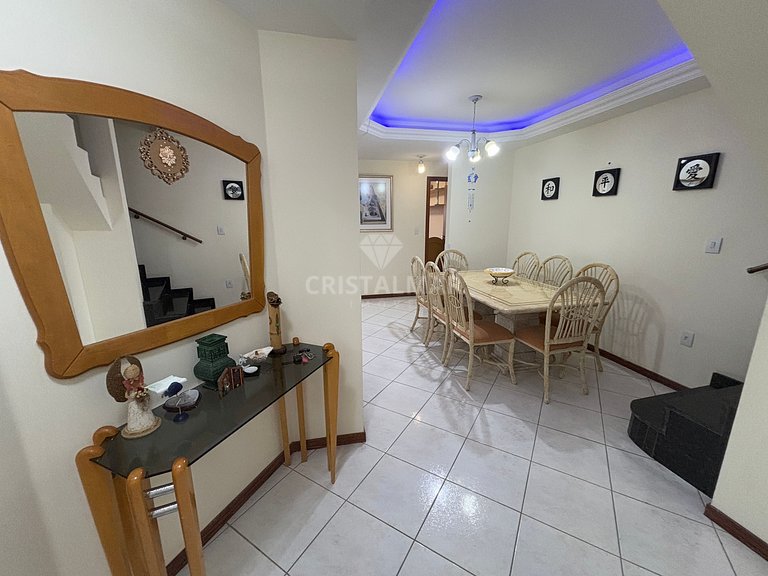 035B- Accommodation for 8 people with pool and private terra