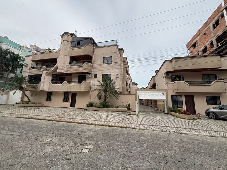 035B- Cobertura para 8 Pessoas com Piscina e Terraço Exclusi