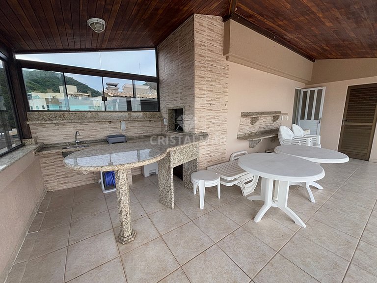 035B- Accommodation for 8 people with pool and private terra