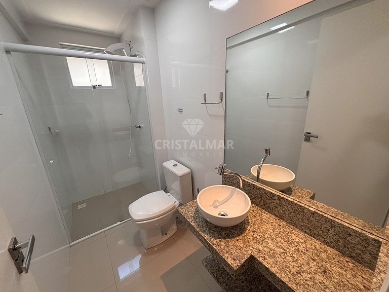 048- Apartamento para 6 Pessoas a 300m da Praia