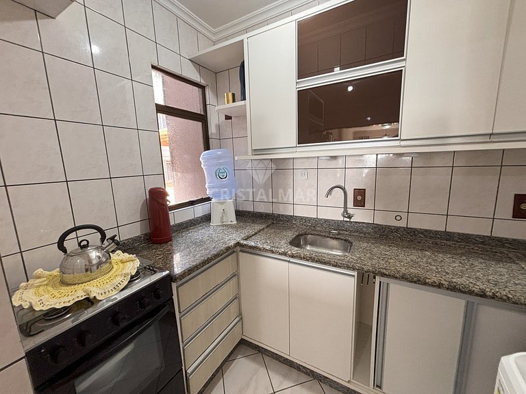 058- Apartamento 50m da Praia Bombas Sacada Churrasqueira