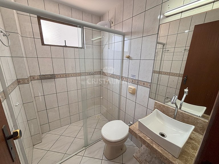 058- Apartamento 50m da Praia Bombas Sacada Churrasqueira