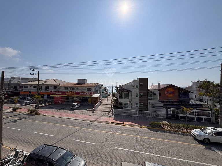 058- Apartamento 50m da Praia Bombas Sacada Churrasqueira