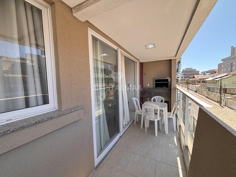 058A- Apartamento 150m da Praia Bombas com  Sacada e Churras