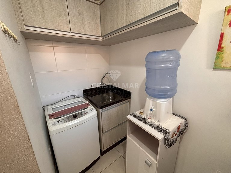 058A- Apartamento 150m da Praia Bombas com  Sacada e Churras