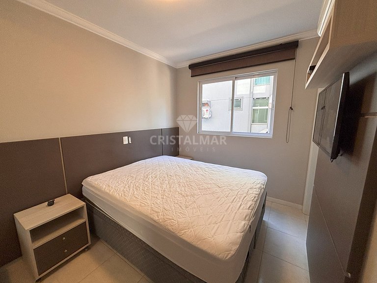 101- Apartamento a 150 m da Praia de Bombas com Churrasqueir