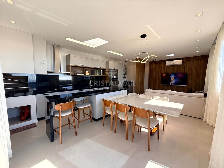 037- Apartamento de alto nivel con 3 suites a 80 metros de l