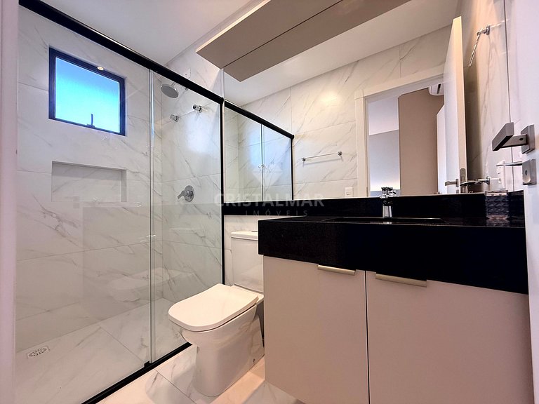 037- Apartamento de alto nivel con 3 suites a 80 metros de l