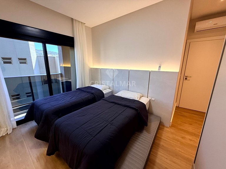 037- Apartamento Alto Padrão 3 Suítes a 80m da Praia Com Pis