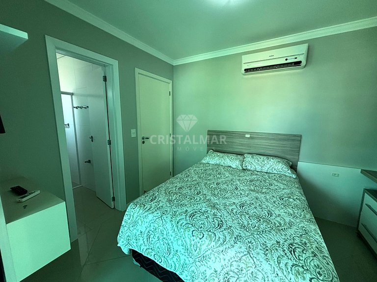 076- Cobertura a Poucos Passos da Praia Bombas