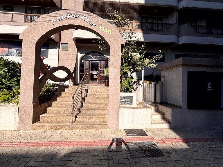 110- Apartamento a 150 metros de la playa de Bombas para has