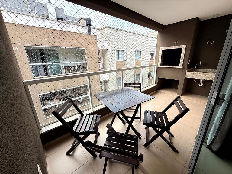048B- Apartamento para até 6 Pessoas com Piscina em Bombas