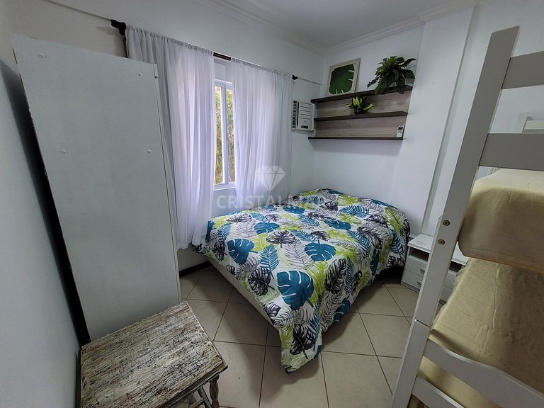 Apartamento con piscina 2 habitaciones en Bombas