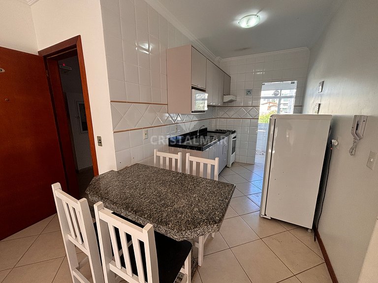 252- Apartamento de 2 dormitorios con piscina a 200 metros d