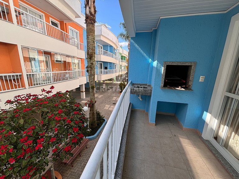 252- Apartamento de 2 dormitorios con piscina a 200 metros d