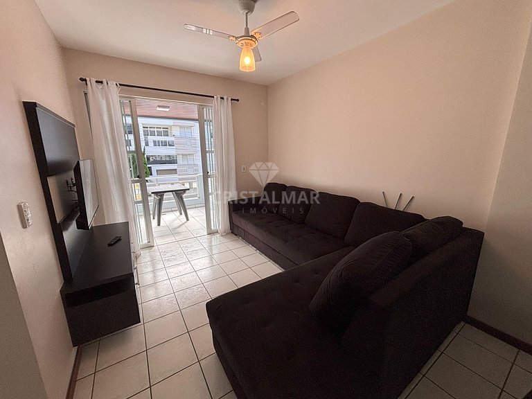 Apartamento de 2 habitaciones con vista parcial al mar a 70