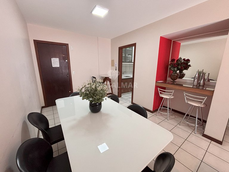 Apartamento de 2 habitaciones con vista parcial al mar a 70