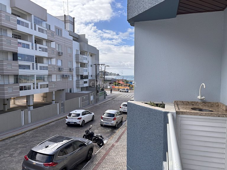 231- 2 Bedroom Apartment Partial Sea View 70m from Bombas Be