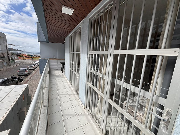 231- 2 Bedroom Apartment Partial Sea View 70m from Bombas Be