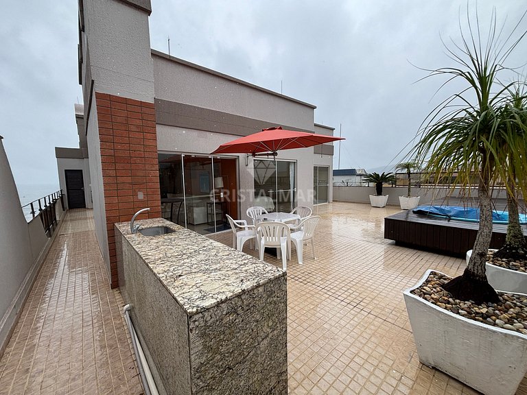 030- Apartamento completo a poucos metros da praia em Bombas