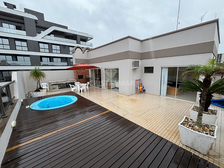 030- Apartamento completo a poucos metros da praia em Bombas