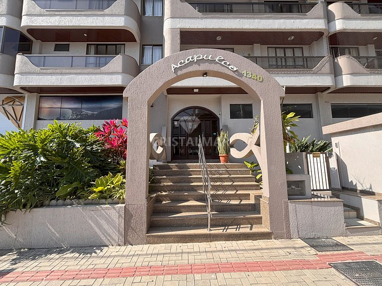 030- Fully equipped apartment just a few meters from the bea