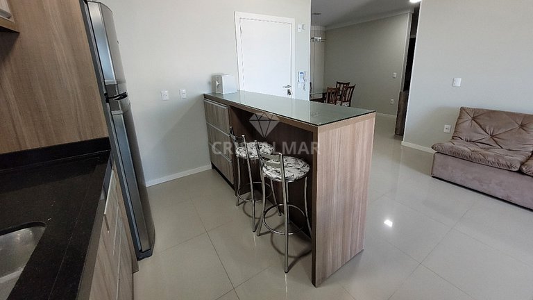L052 - Apartamento com Vista para o Mar e 3 Dormitórios em C