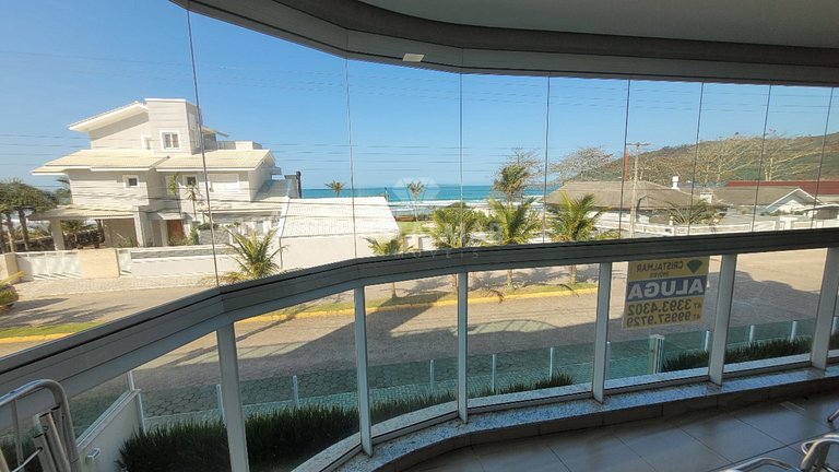 L052 - Apartamento com Vista para o Mar e 3 Dormitórios em C