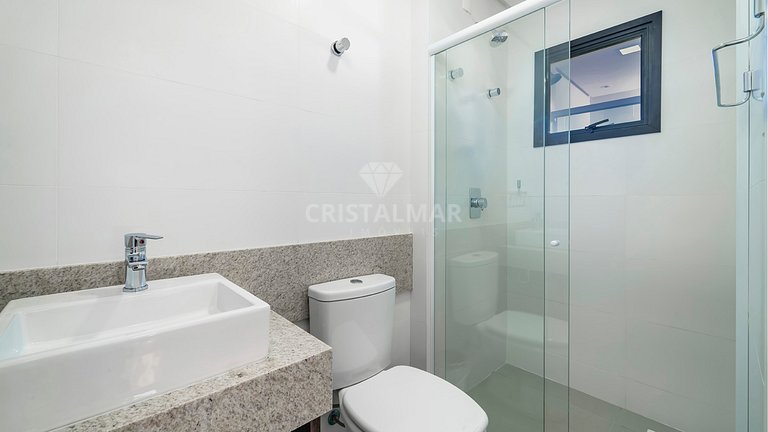 L006- Fully equipped apartment with 2 suites, located 250 me